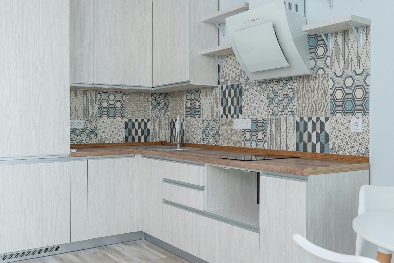 Vibrant and colourful kitchen backsplash design in Swansea.